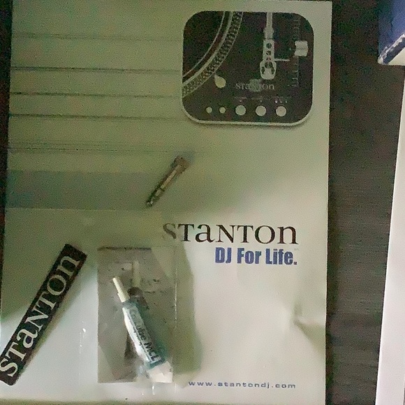 STANTON SMX-201 PROFESSIONAL PREAMP MIXER - Picture 2 of 5